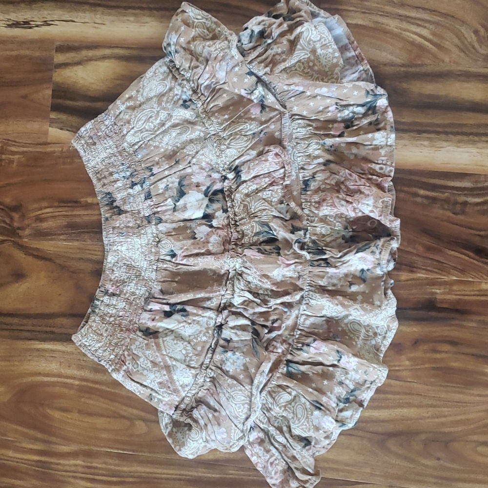 American Eagle fun nutral color skirt size small